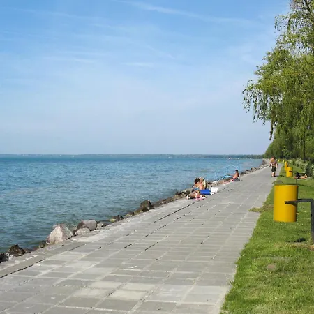 Caesar Mit Terrasse- Nahe Dem Balaton By Interhome Lejlighed Siófok